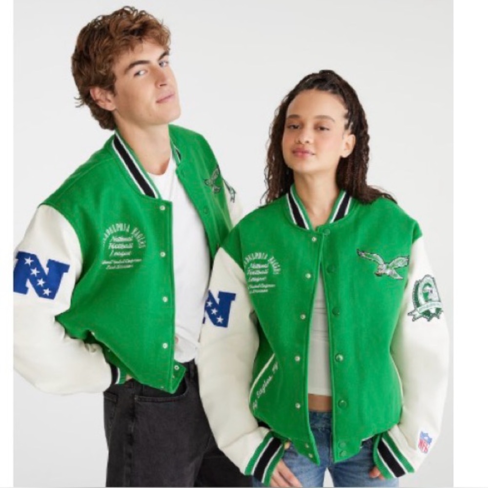 Green Philadelphia Eagles Varsity Jacket - Size Medium (unisex)